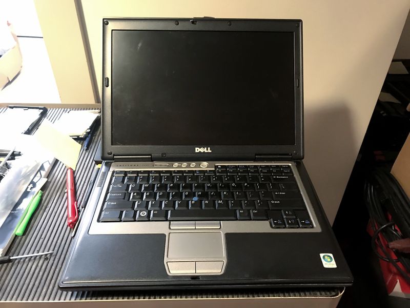 File:Ye Olde Dell.jpg